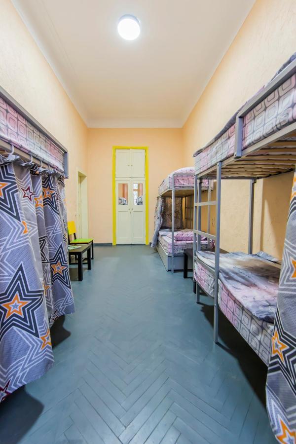 Vorobey Hostel Kyiv Exterior foto